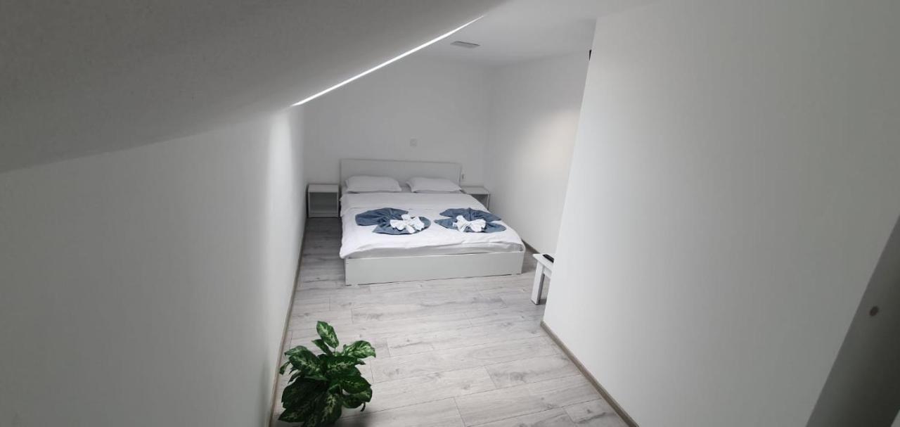 Apartament La Sika Orşova Dış mekan fotoğraf